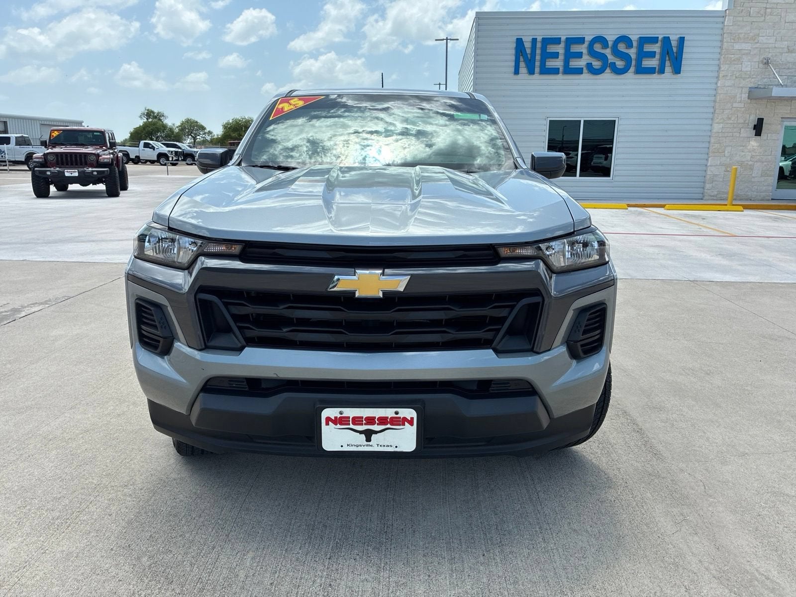 2025 Chevrolet Colorado — side profile view