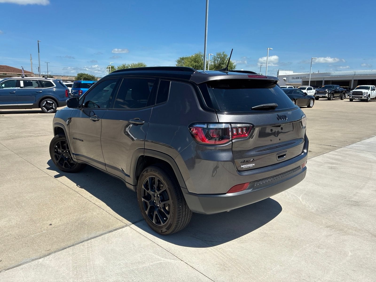 2023 Jeep Compass — detail view