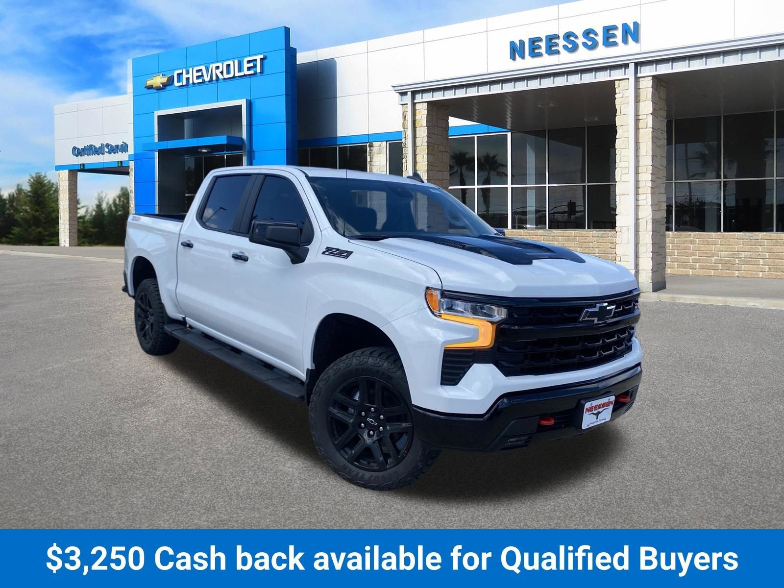 2026 Chevrolet Silverado 1500 LT Trail Boss in Summit White — front three-quarter view