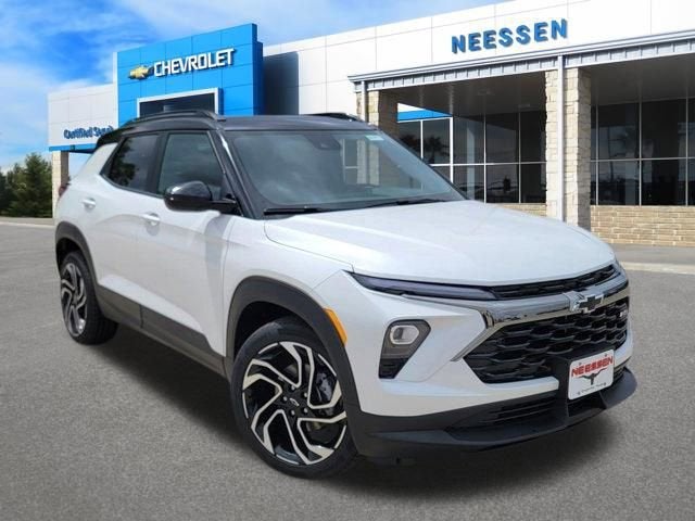 2026 Chevrolet Trailblazer RS in Iridescent Pearl Tricoat — front three-quarter view